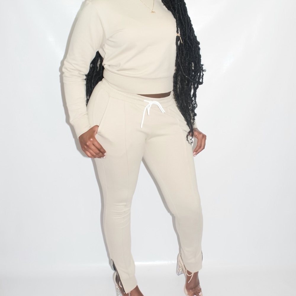 Cream Jogger Pants Set